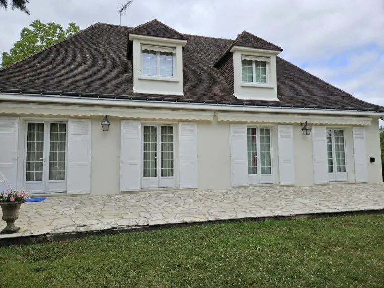 Rénovation des boiseries extérieures et de la Façade d'une maison à Perrusson, Loches, BOISBOURDIN (SARL)