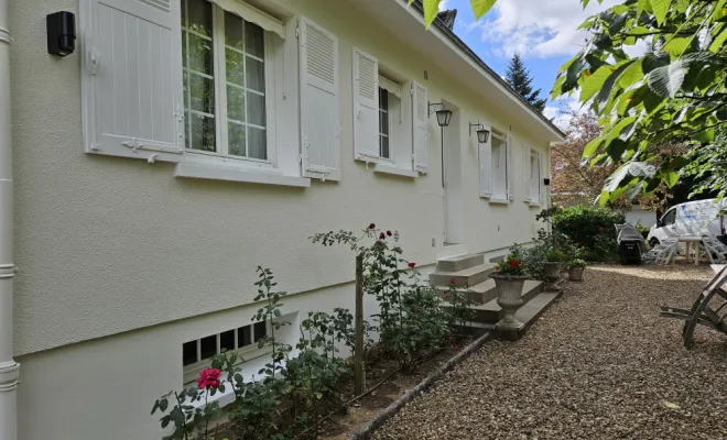 Rénovation des boiseries extérieures et de la Façade d'une maison à Perrusson, Loches, BOISBOURDIN (SARL)